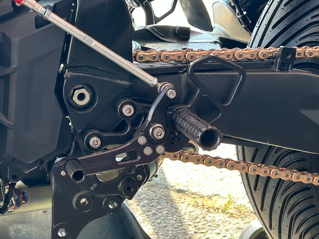 Woodcraft Suzuki GSX8S/R Complete GP Shift Rearset Kit W/Pedals