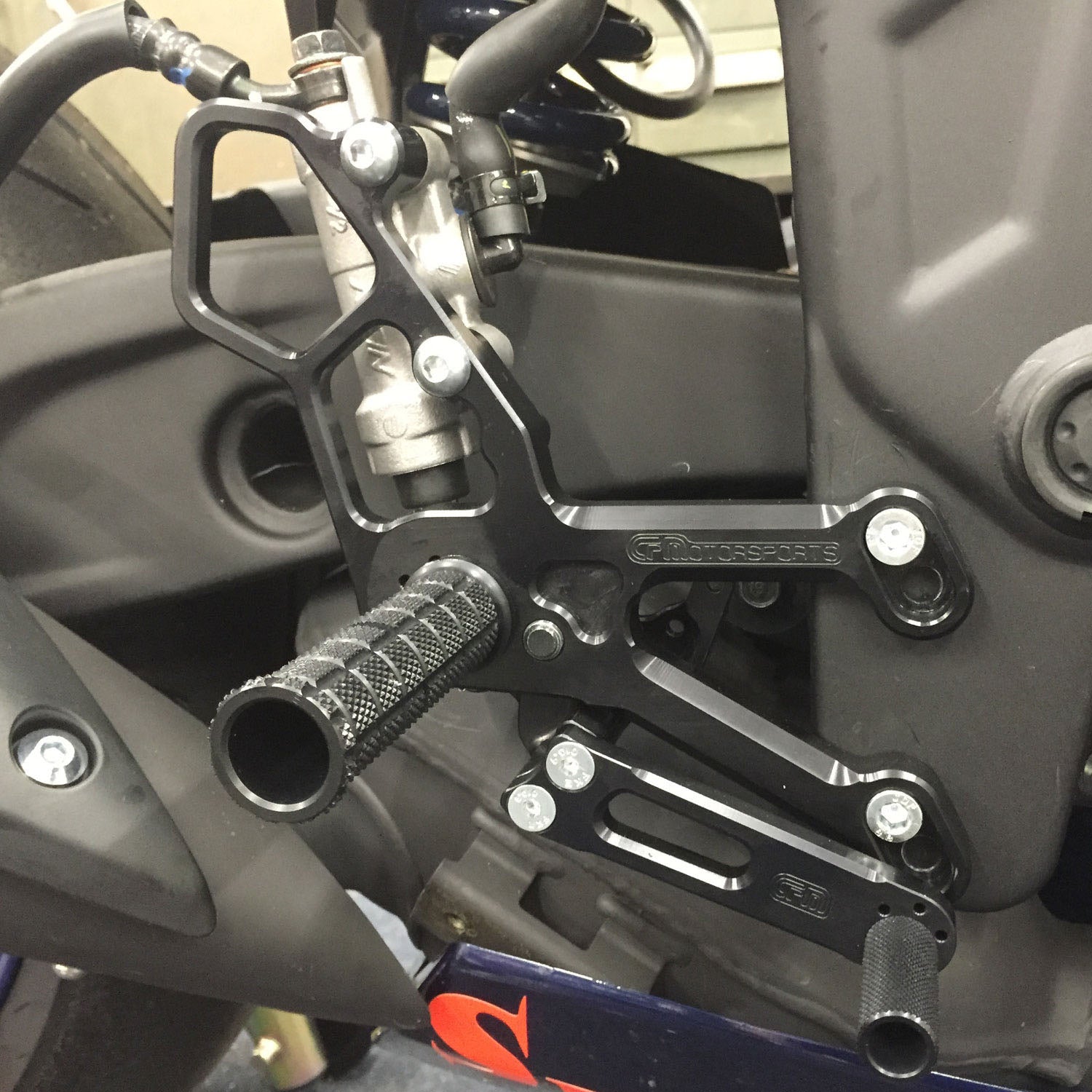 Woodcraft Yamaha R3 Rearset - STD Shift