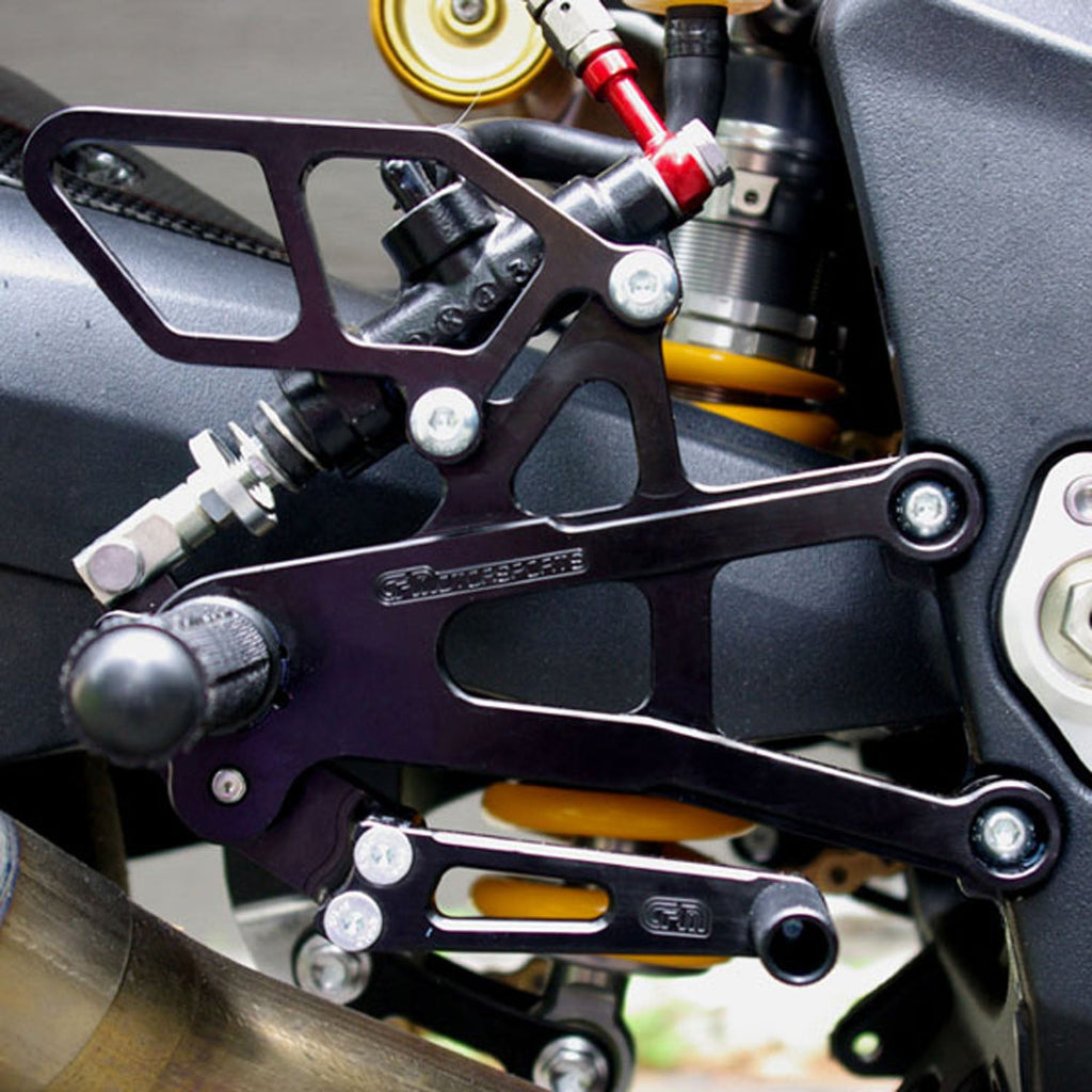 Woodcraft Triumph Daytona 675/Street Triple Rearset - GP Shift w/o QS - RACE ONLY (No Side Stand)