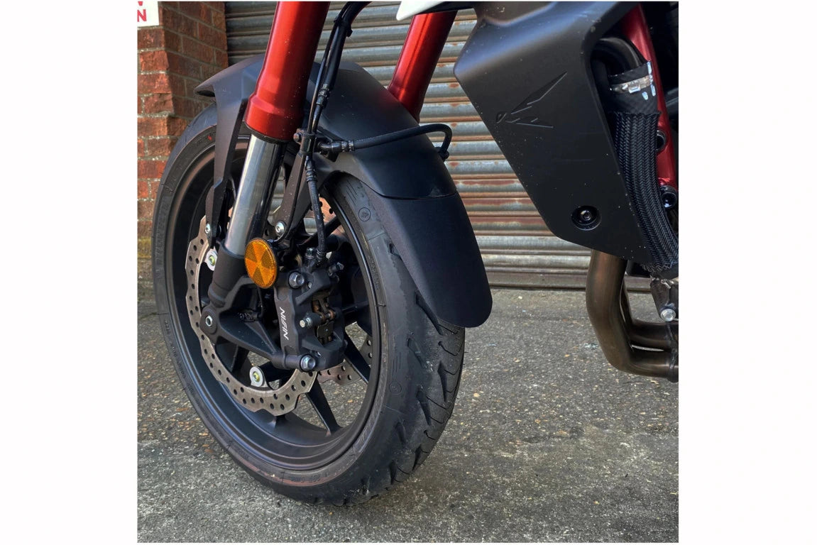 Puig Front Fender Extension - Honda CB750 Hornet