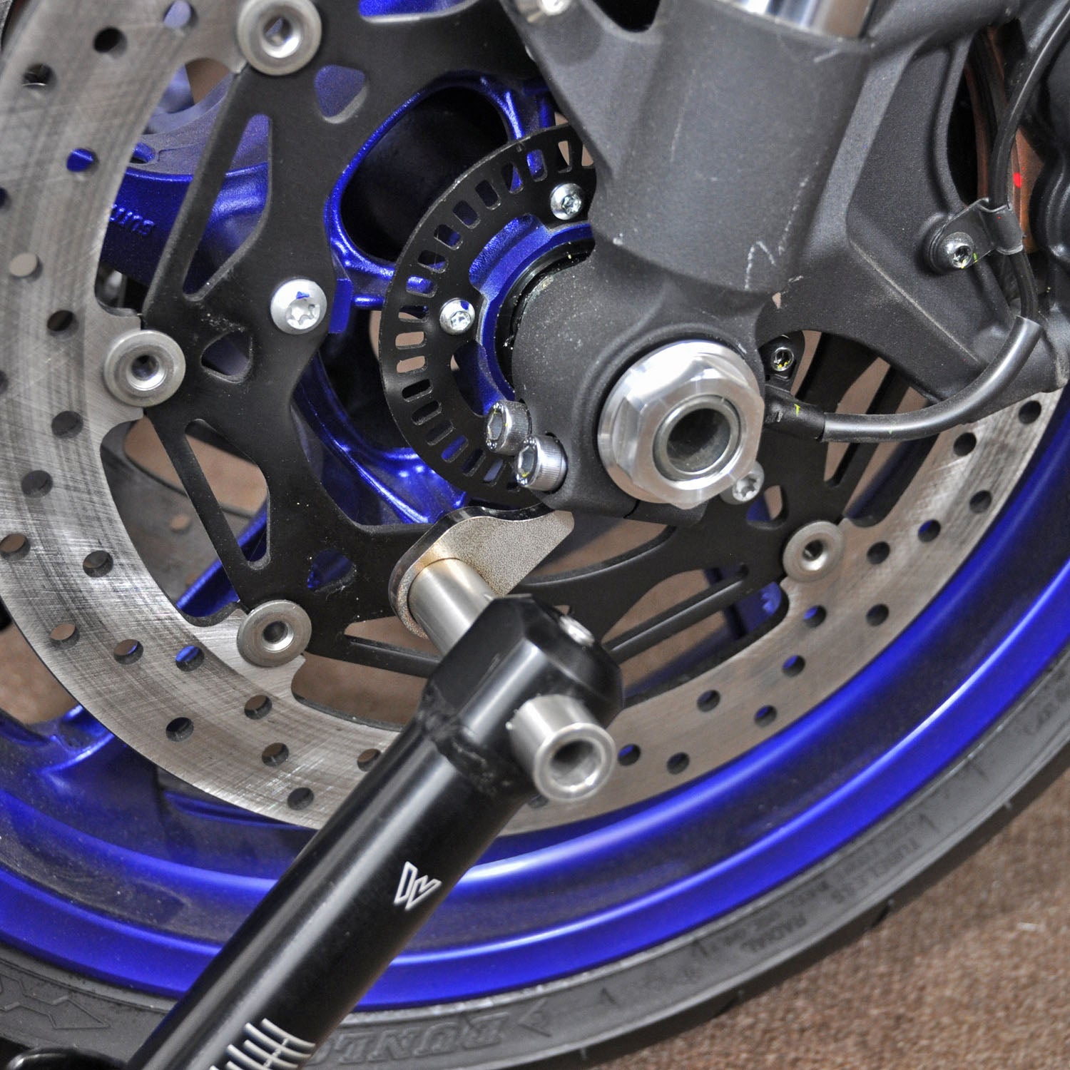 Woodcraft Under Fork Front Stand — Pin Lift Style