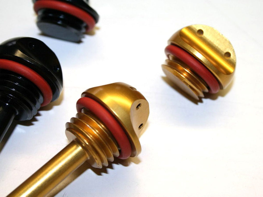 WRS Pair Of Engine And Gearbox Oil Caps WRS