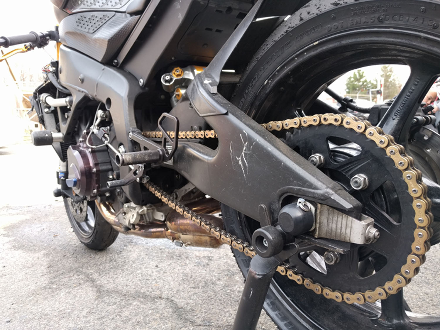 Woodcraft Rear Axle Sliders - Yamaha YZF-R6 (2003-2018), R6S (2006-2009), FZ1 (2006-2015), R9, MT-09, Honda CBR1000RR