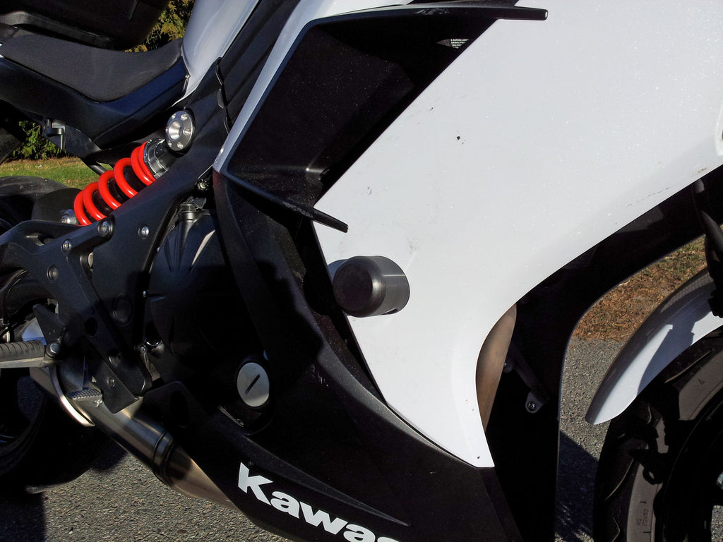 Woodcraft 2012-16 Kawasaki 650R Frame Slider Base Kit with pucks