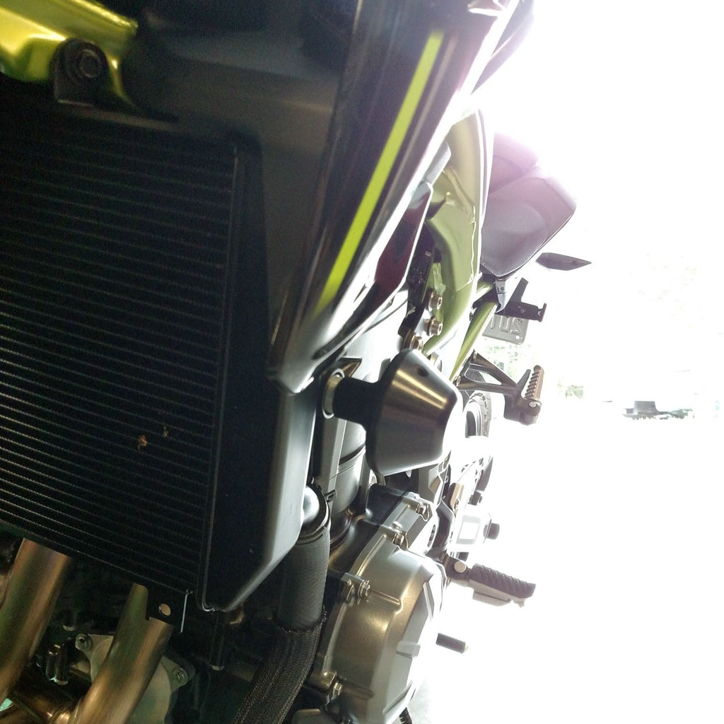 Woodcraft Kawasaki Z900 Frame Slider Kit (Includes 50-1599 pucks)
