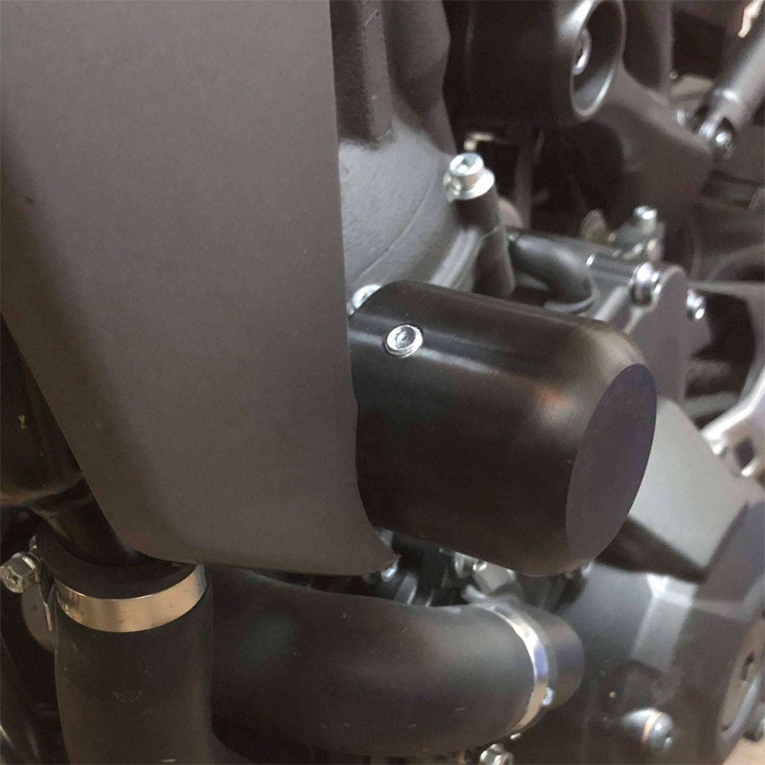 Woodcraft Yamaha FZ09, FJ09, XSR900, Tracer, MT09 Frame Slider Kit w/ Pucks