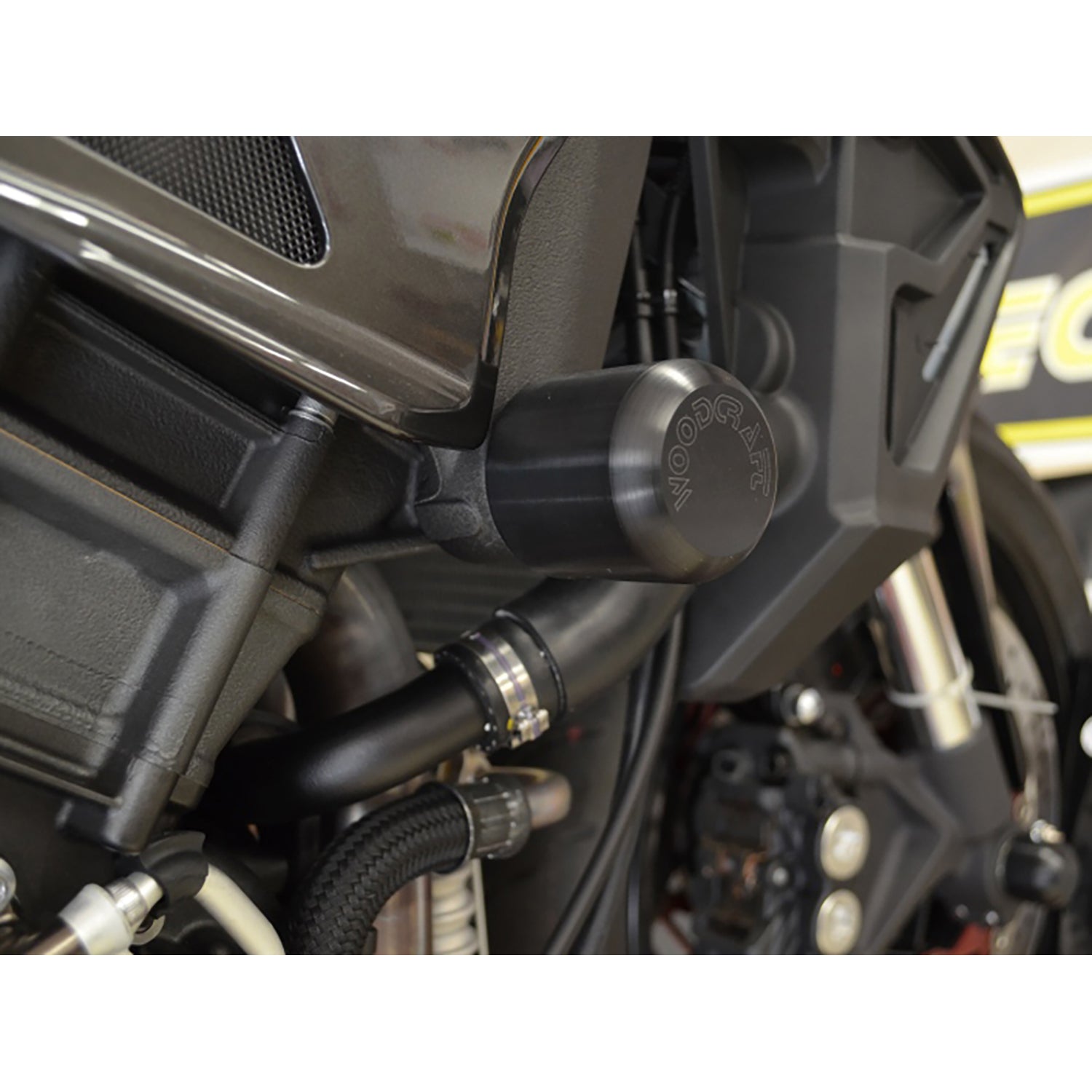 Woodcraft Yamaha FZ10,MT10 Frame Slider Kit with pucks