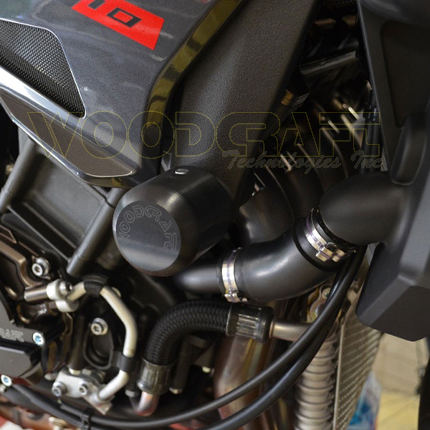 Woodcraft Yamaha FZ10,MT10 Frame Slider Kit with pucks