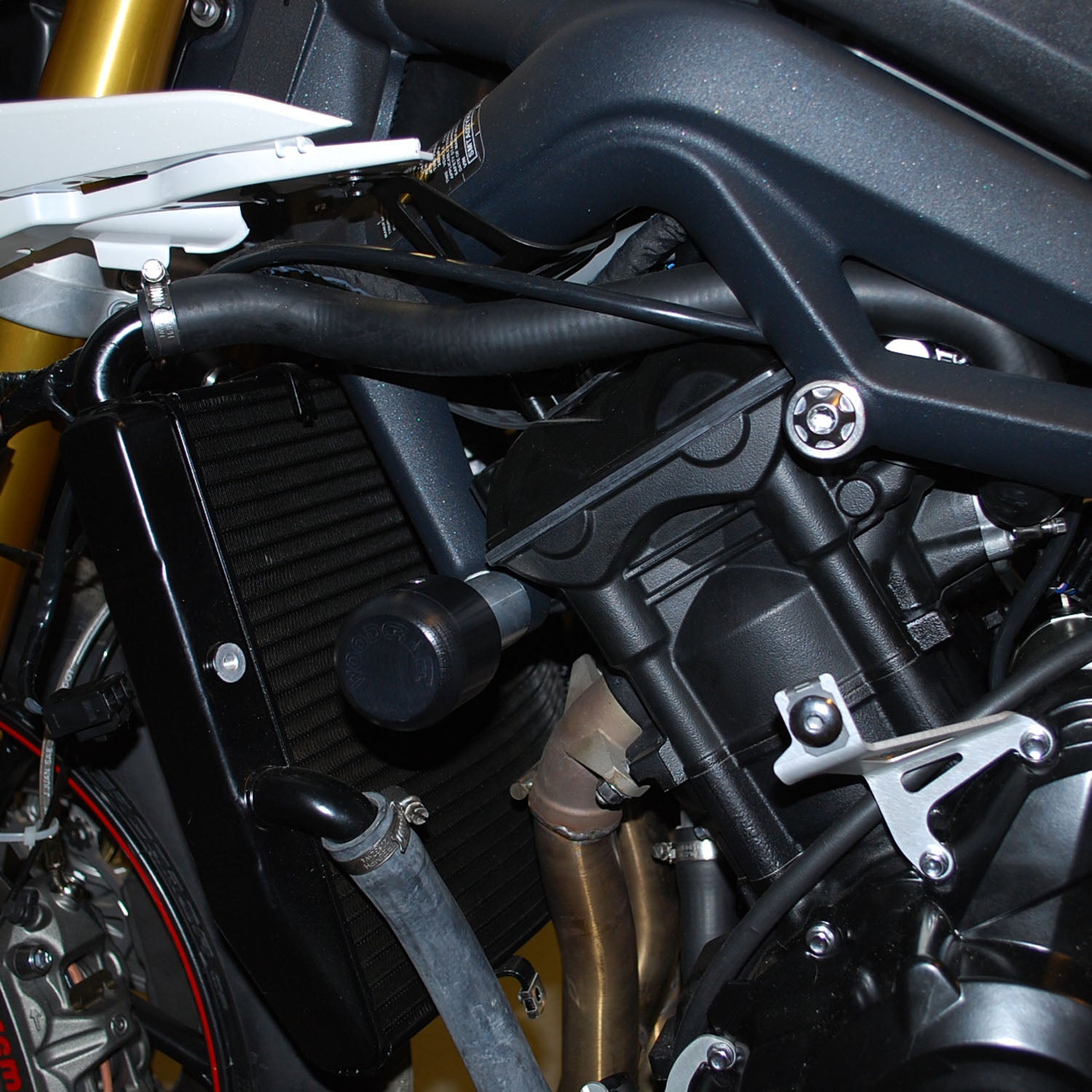 Woodcraft 2013-17 Triumph 675, 2013-16 Street Triple Under Body Frame Slider Kit w/ 1099 Pucks