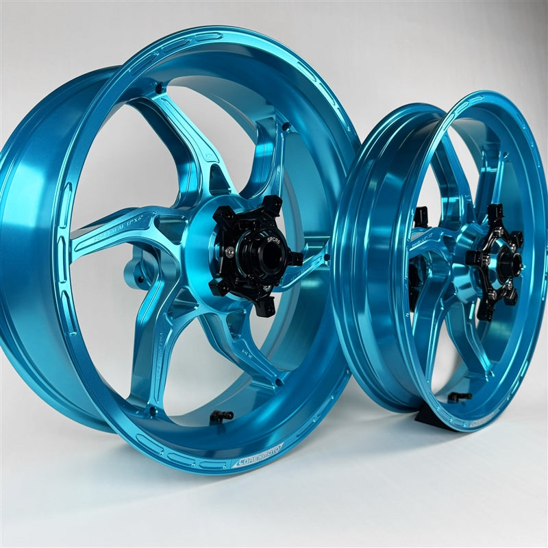 Core Moto Apex-6 Forged Wheel - Gloss Arctic Blue
