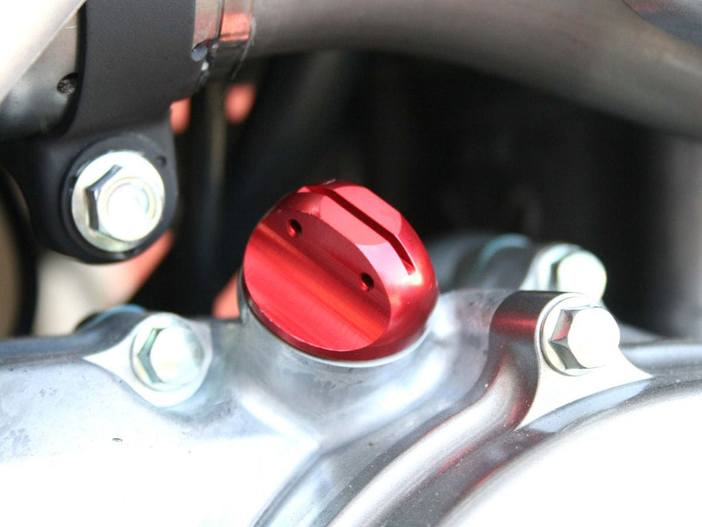 WRS Pair Of Engine And Gearbox Oil Caps WRS