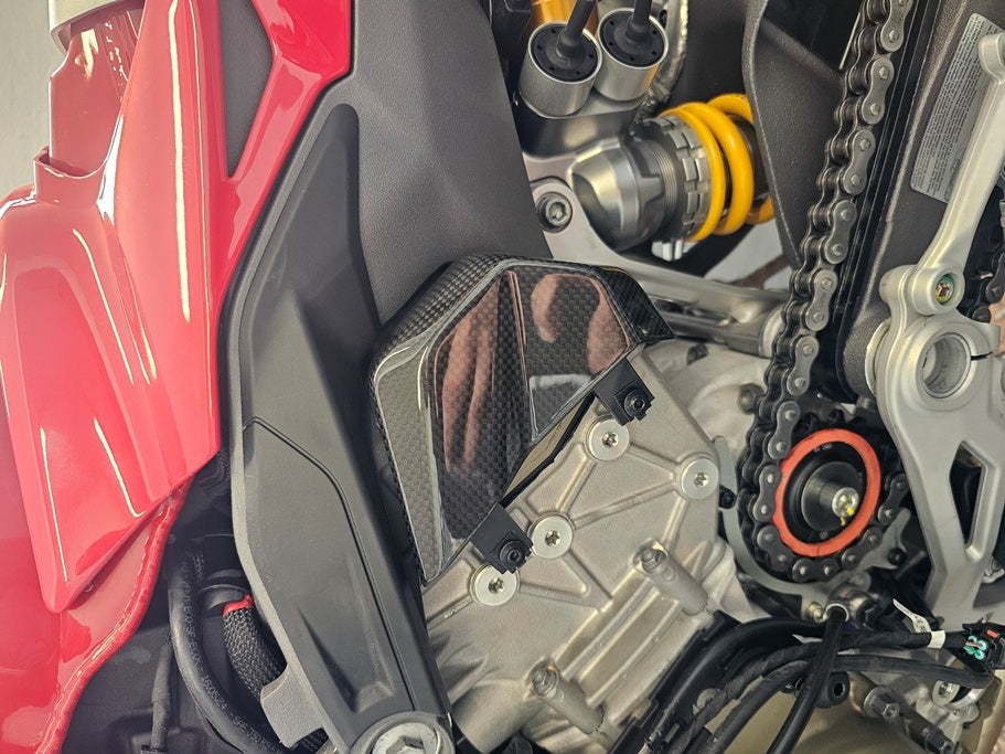 Fullsix Carbon Bulk Head Covers - Upper Set - Ducati Panigale V4
