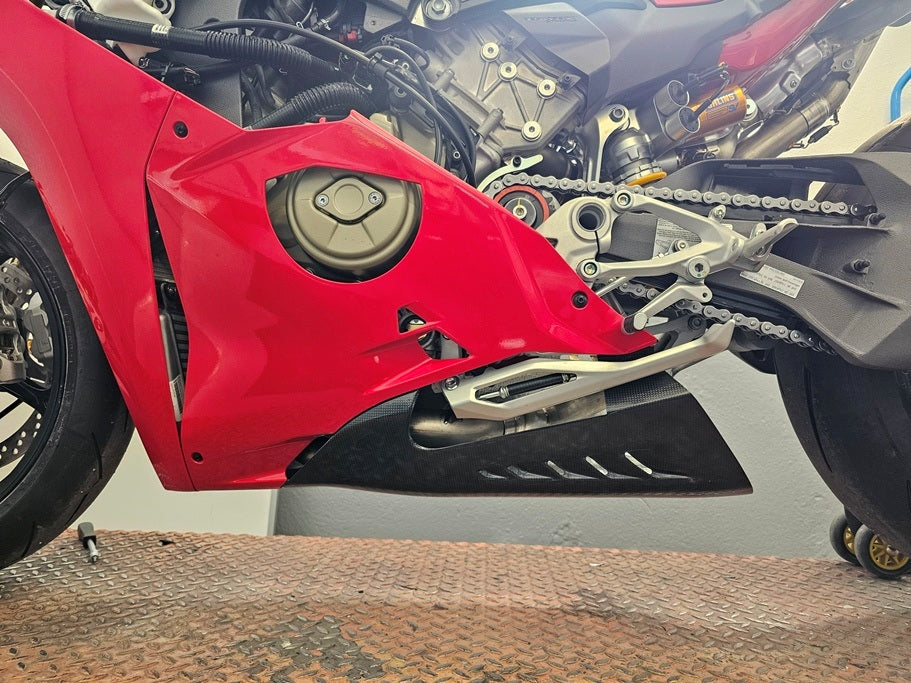 Fullsix Carbon Belly Pan - Panigale V4 2025 - Ducati Panigale V4