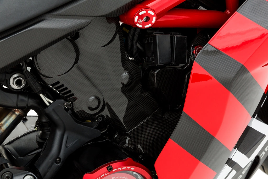 Fullsix Carbon Water Tank Cover - Ducati Super Sport
